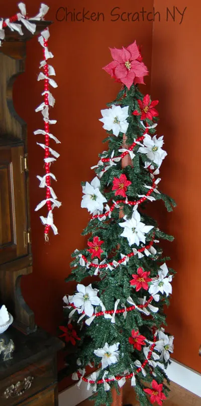 Country Primitive Christmas Tree