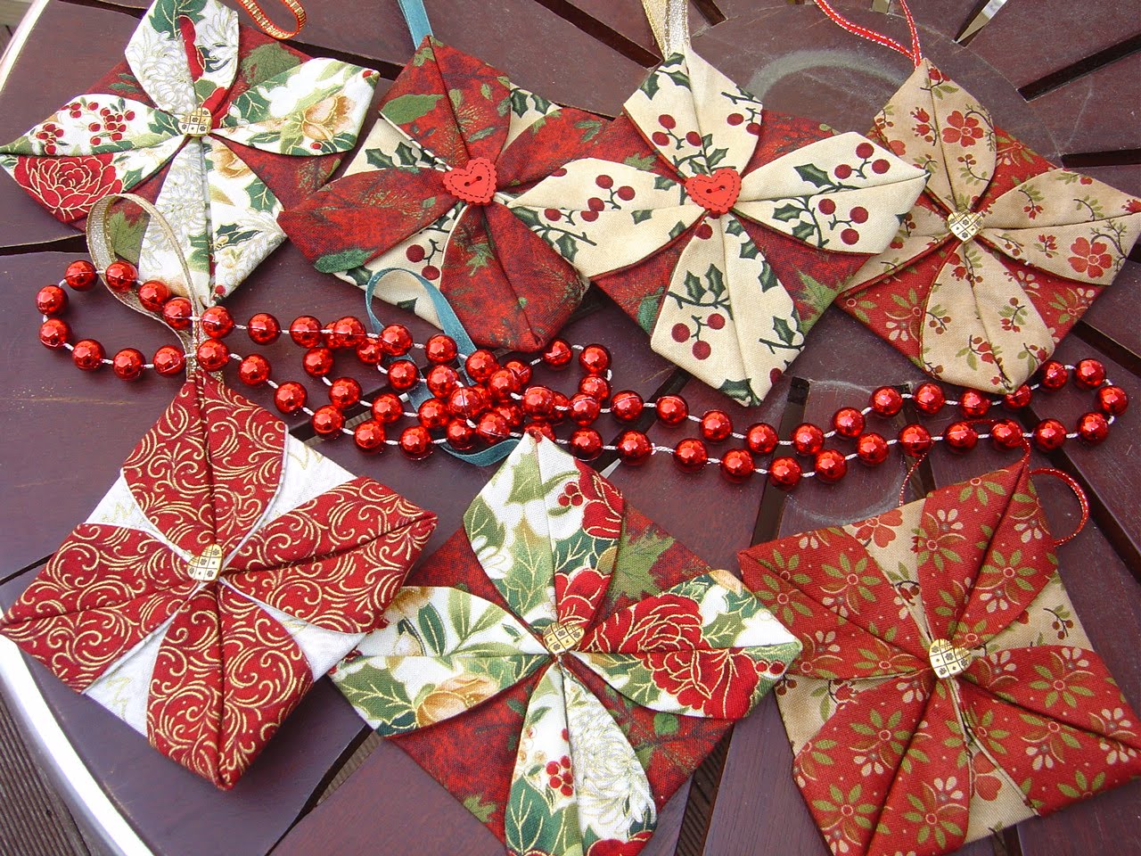 How To Make Folded Fabric Christmas Ornaments