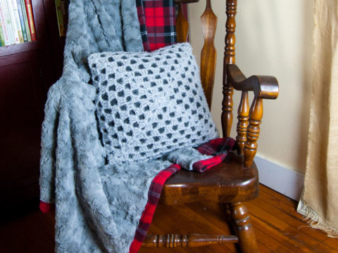 fleece blanket with faux blanket binding