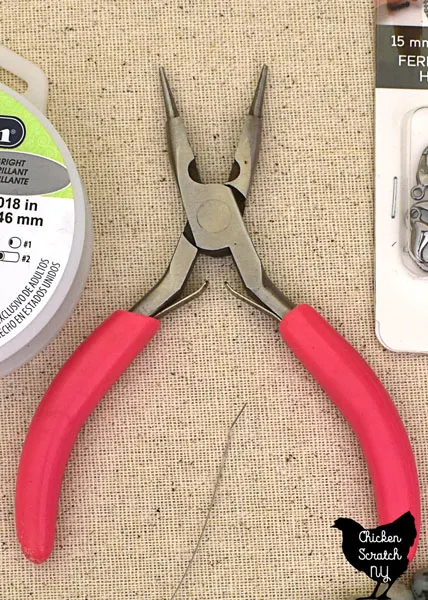 3 in 1 jewelry pliers with pink handle