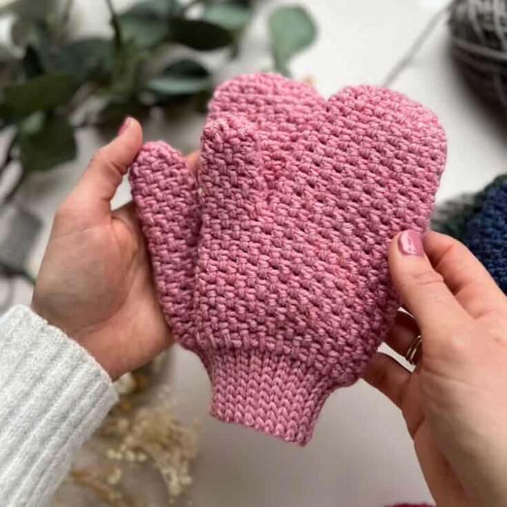 Image for The Herringbone Moss Stitch Mittens